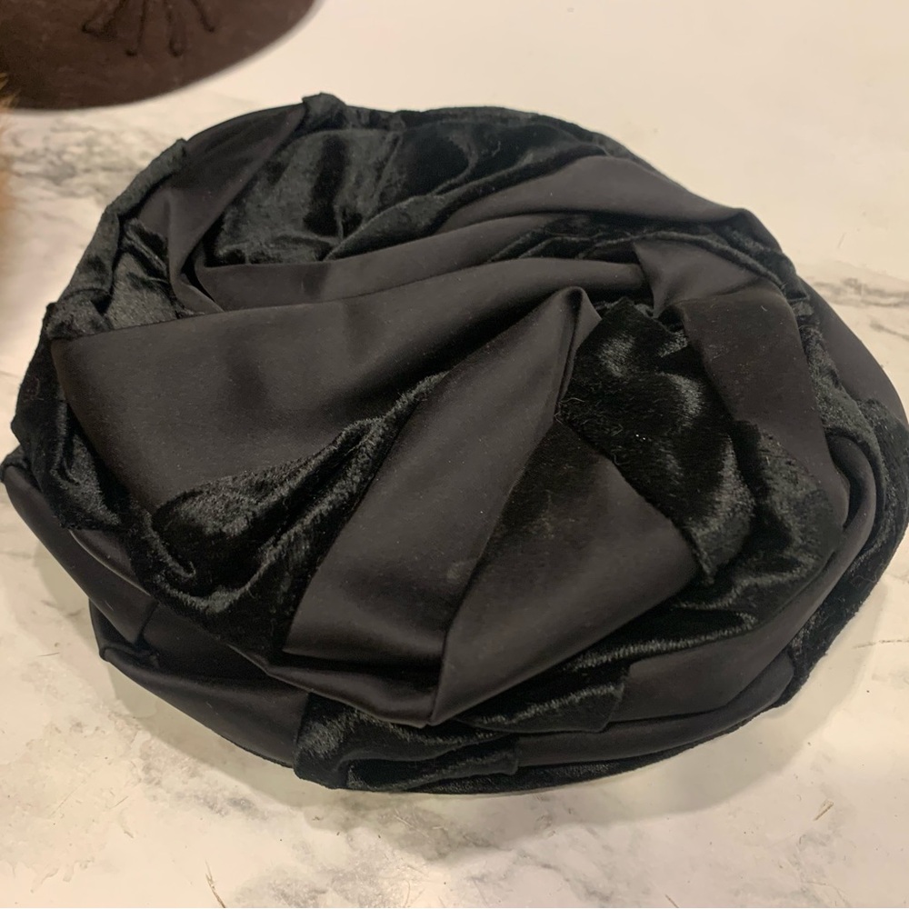 Voldemorts old home Black 1920s Hat